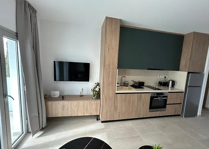 아파트 Agiou Antoniou 12 *